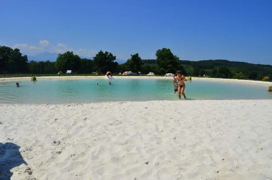 Domaine de la Besse — Camping vanlife à Camon, Ariège