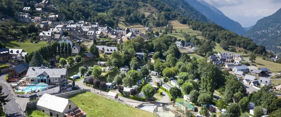 Camping Pyrénévasion — Camping vanlife à Luz-Saint-Sauveur, Hautes-Pyrénées
