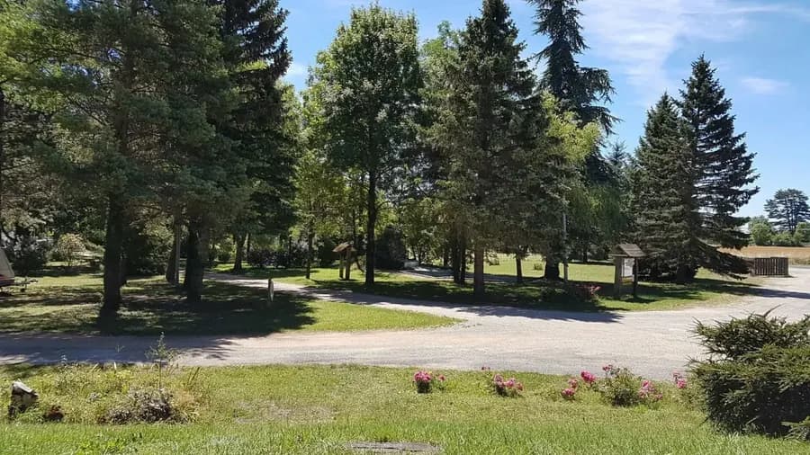 Camping Autour de l'Aveyron — Camping vanlife à Najac, Aveyron