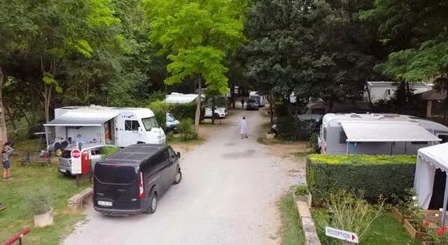 Camping Val d'Aleth — Camping vanlife à Alet-les-Bains, Occitanie